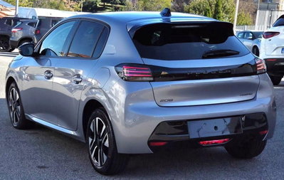 Peugeot 208 PureTech 100 Stop&Start 5 porte Allure (3)