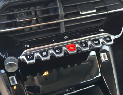 Peugeot 208 PureTech 100 Stop&Start 5 porte Allure (9)