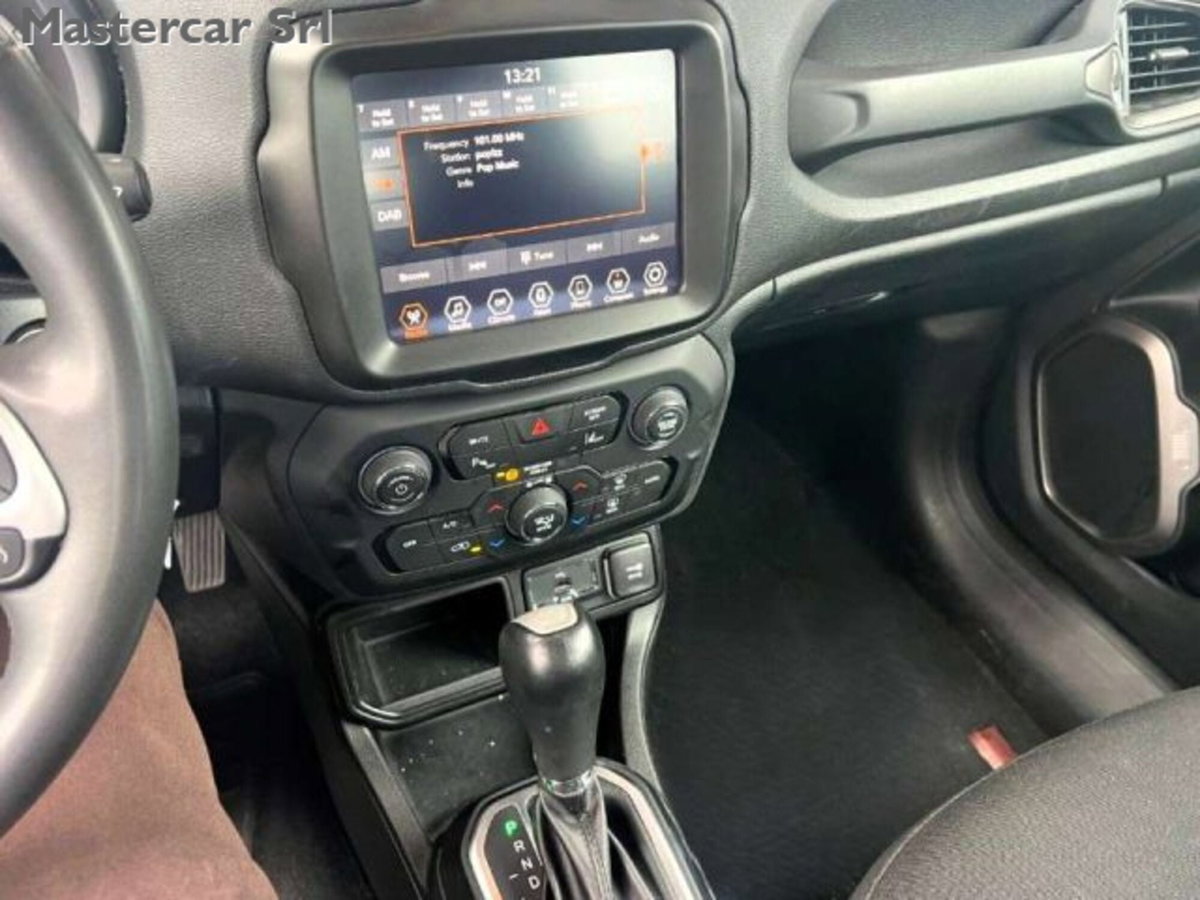Jeep Renegade 1.5 turbo t4 mhev Renegade 2wd dct (4)