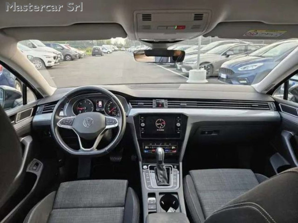 Volkswagen Passat Variant 2.0 TDI SCR 122 CV EVO DSG Business (11)