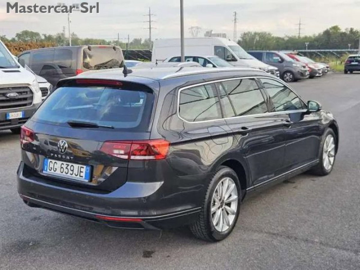 Volkswagen Passat Variant 2.0 TDI SCR 122 CV EVO DSG Business (6)