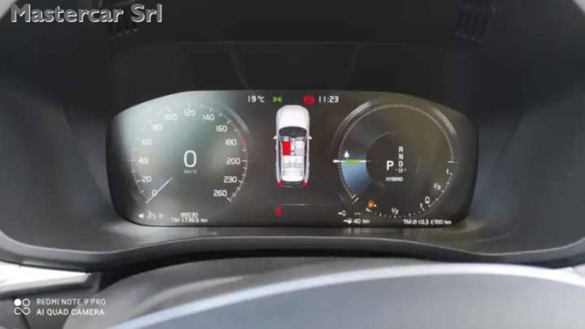 Volvo XC60 2.0 t6 phev Essential awd auto (13)