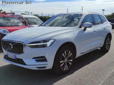 Volvo XC60 2.0 t6 phev Essential awd auto (2)