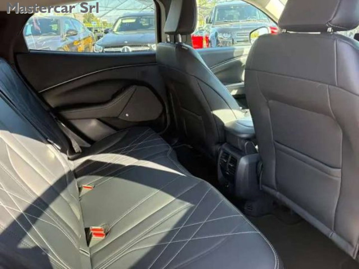 Ford Mustang Mach-E extended range Premium rwd 294cv auto (11)