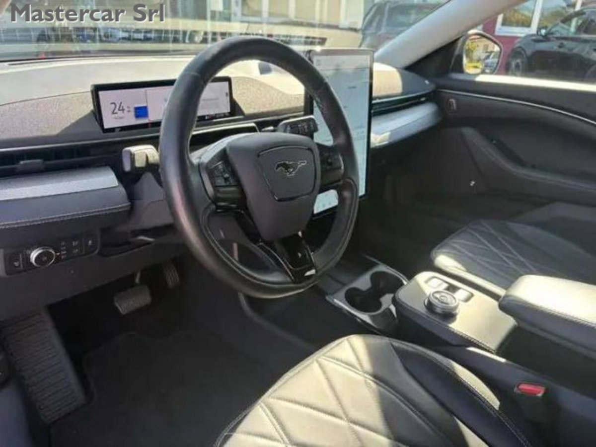 Ford Mustang Mach-E extended range Premium rwd 294cv auto (9)