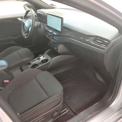 Ford Focus Station Wagon 1.5 ecoblue ST-Line X 115cv auto (12)