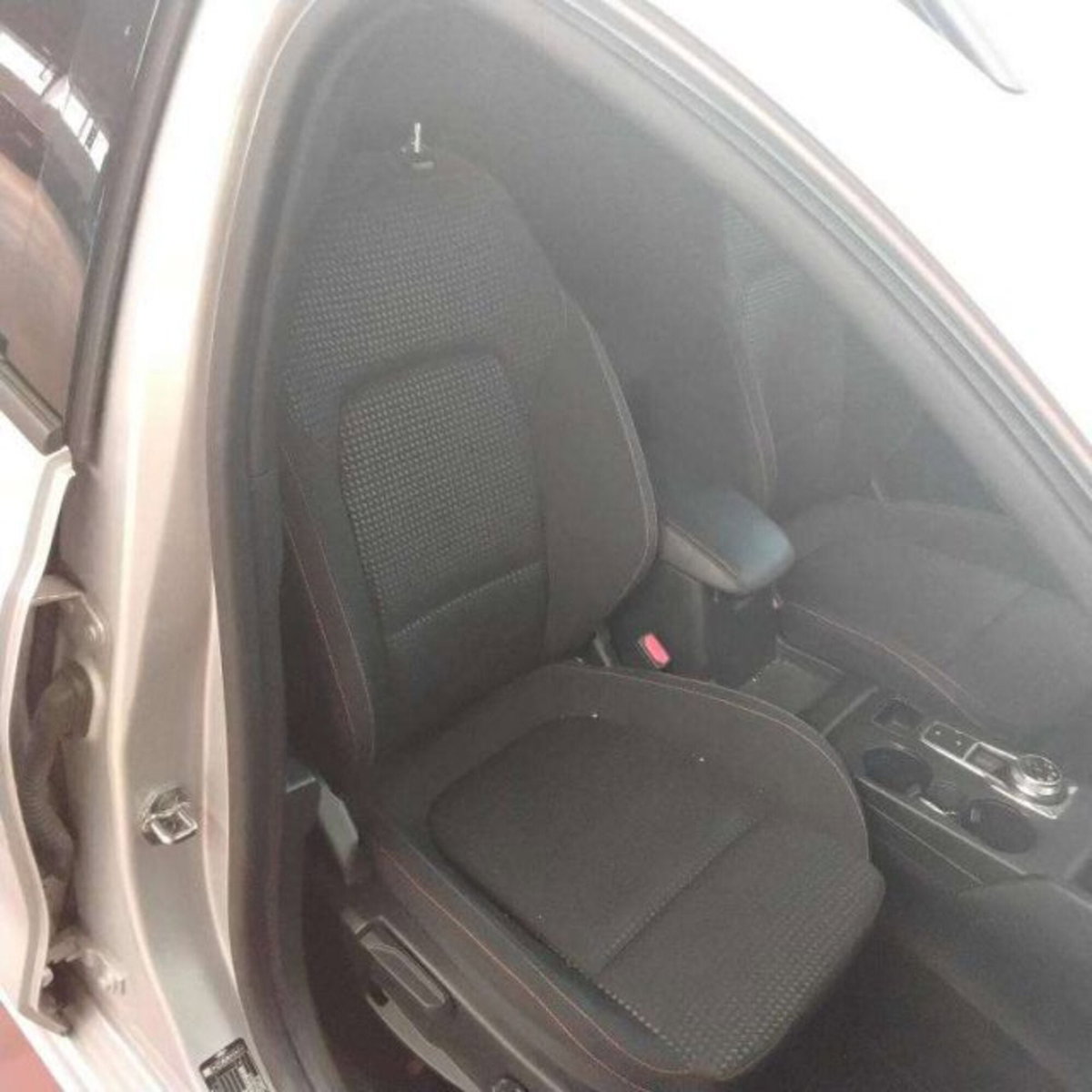 Ford Focus Station Wagon 1.5 ecoblue ST-Line X 115cv auto (13)