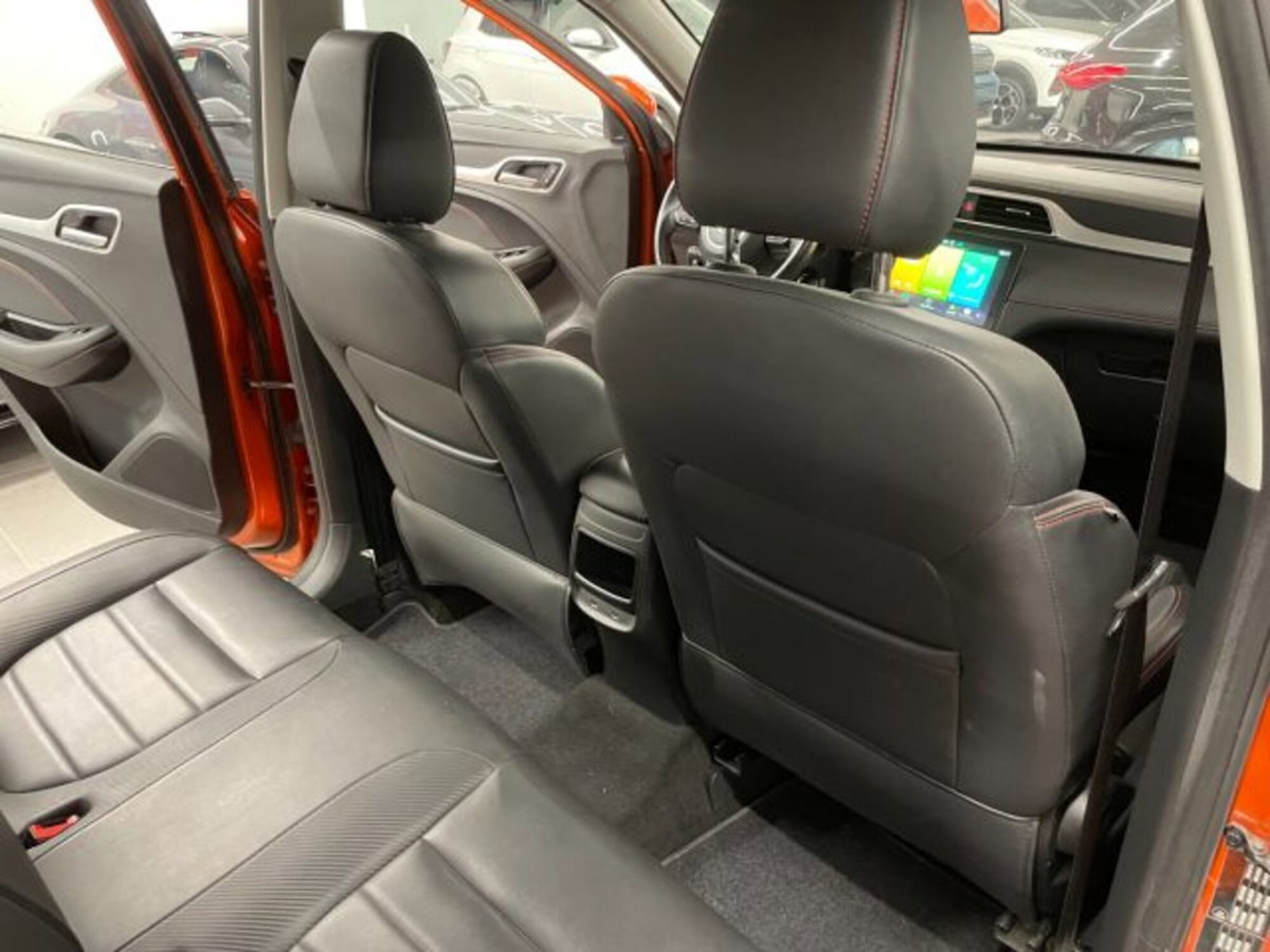 Mg ZS ZS 1.5 Luxury (16)