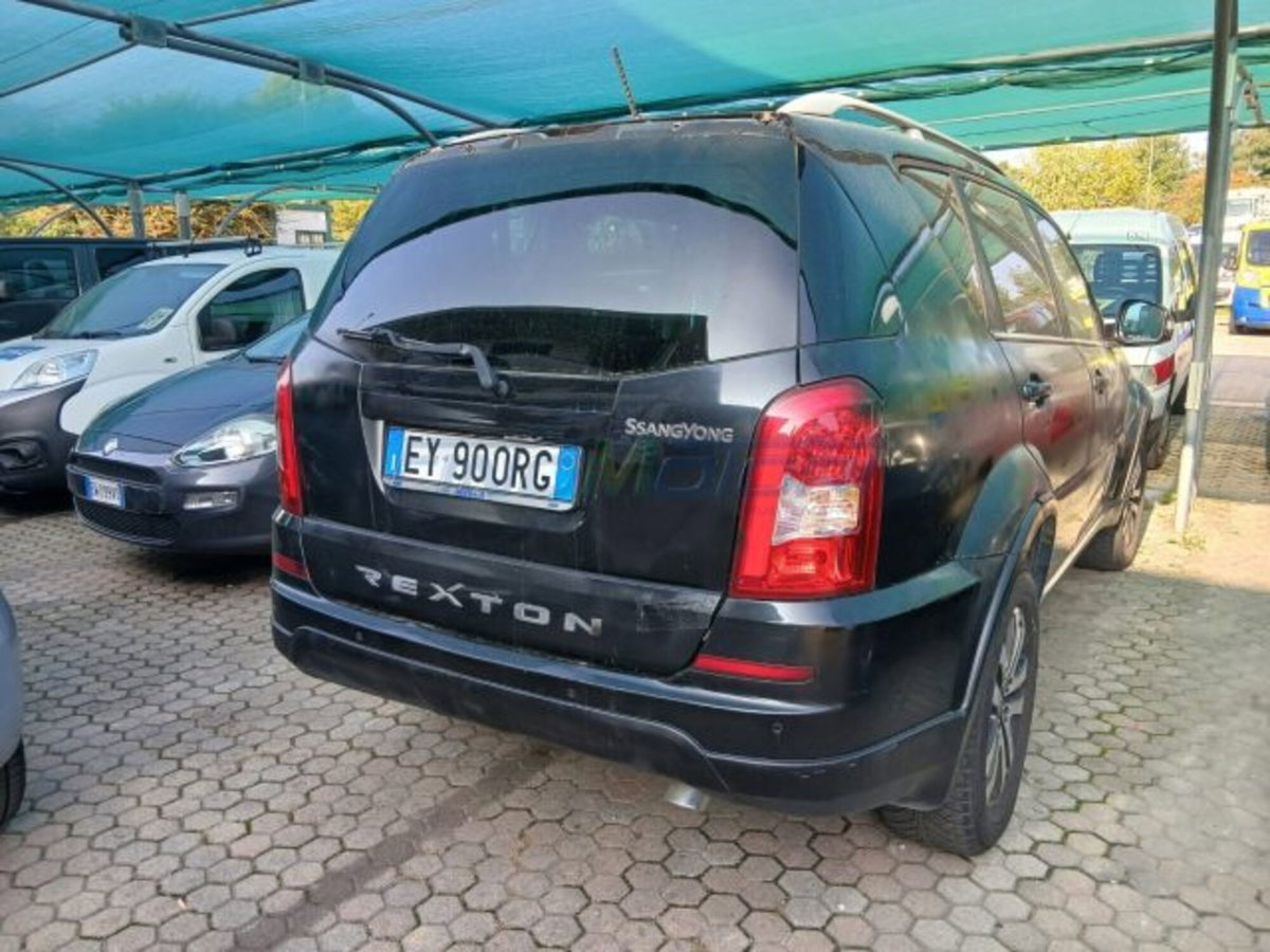 Ssangyong Rexton W Xdi 4WD (8)