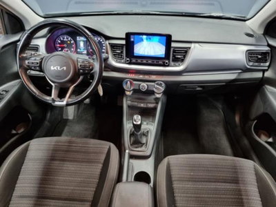 Kia Stonic 1.0 T-GDi 100 CV MHEV iMT Style (7)
