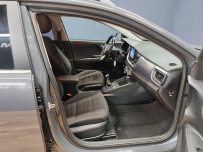 Kia Stonic 1.0 T-GDi 100 CV MHEV iMT Style (9)