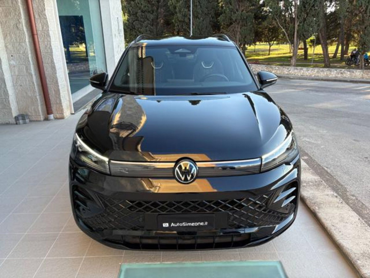 Volkswagen Tiguan Allspace 2.0 tdi R-Line 150cv dsg (2)