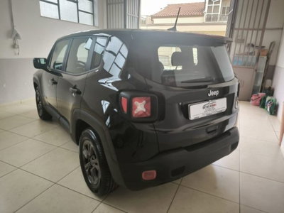 Jeep Renegade 1.6 Mjt 130 CV Longitude (4)