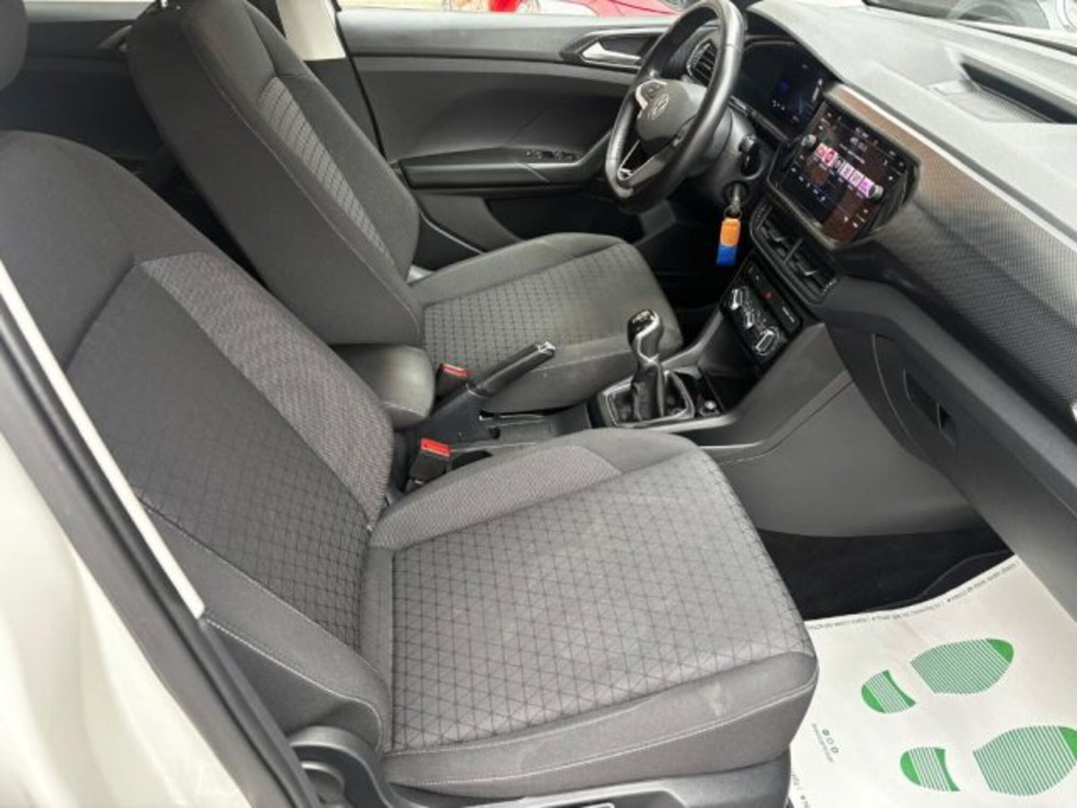 Volkswagen T-Cross 1.0 TSI Style BMT (10)