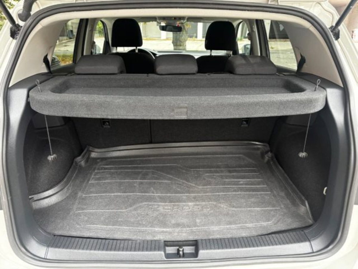 Volkswagen T-Cross 1.0 TSI Style BMT (7)