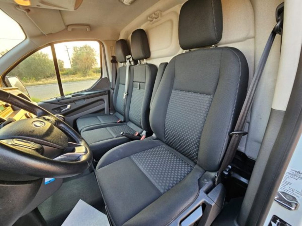 Ford Transit Custom Furgone 280 2.0 EcoBlue 130 PC Furgone Trend (14)