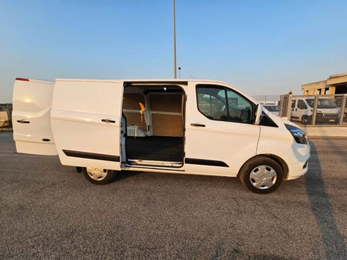 Ford Transit Custom Furgone 280 2.0 EcoBlue 130 PC Furgone Trend (4)