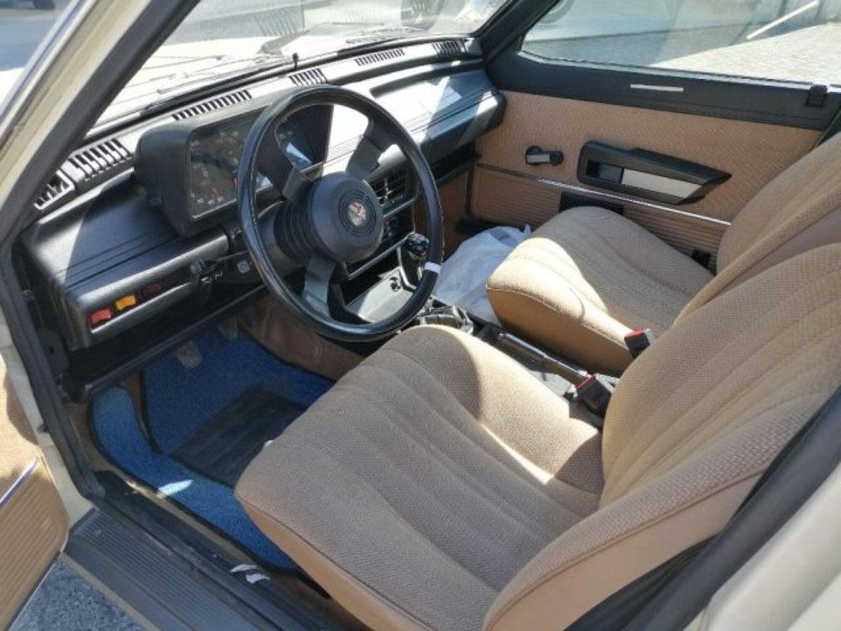 Alfa Romeo Giulietta 1.6 (3)