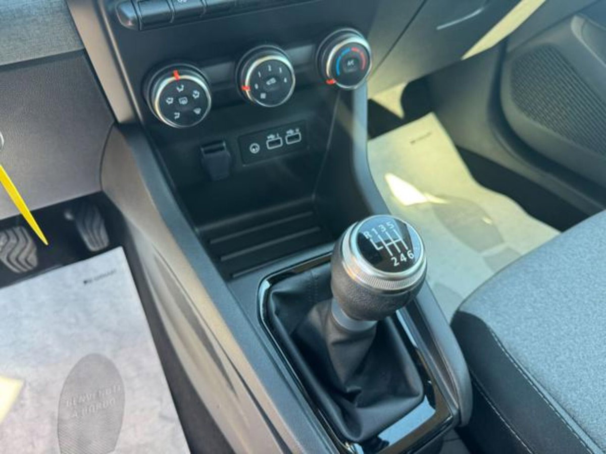 Renault Clio Blue dCi 100 CV 5 porte Evolution (9)
