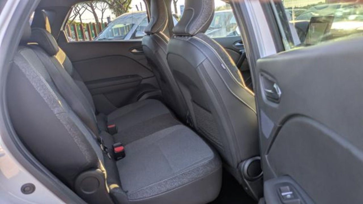 Renault Captur TCe 100 CV GPL Techno (14)