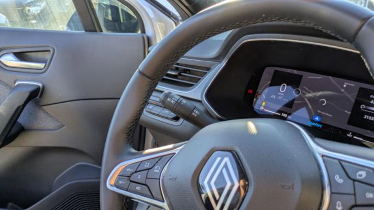 Renault Captur TCe 100 CV GPL Techno (8)