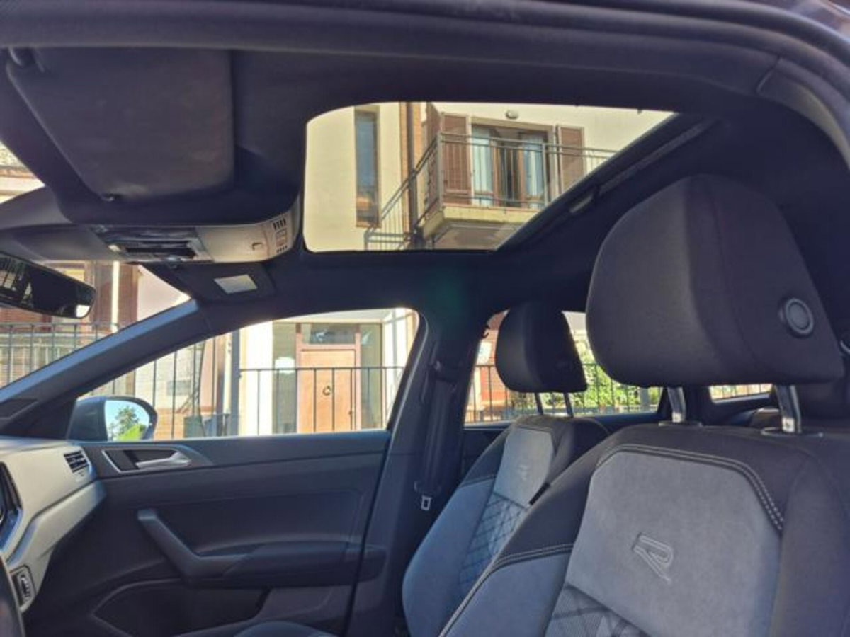 Volkswagen Taigo 1.0 tsi R-Line 115cv dsg (11)