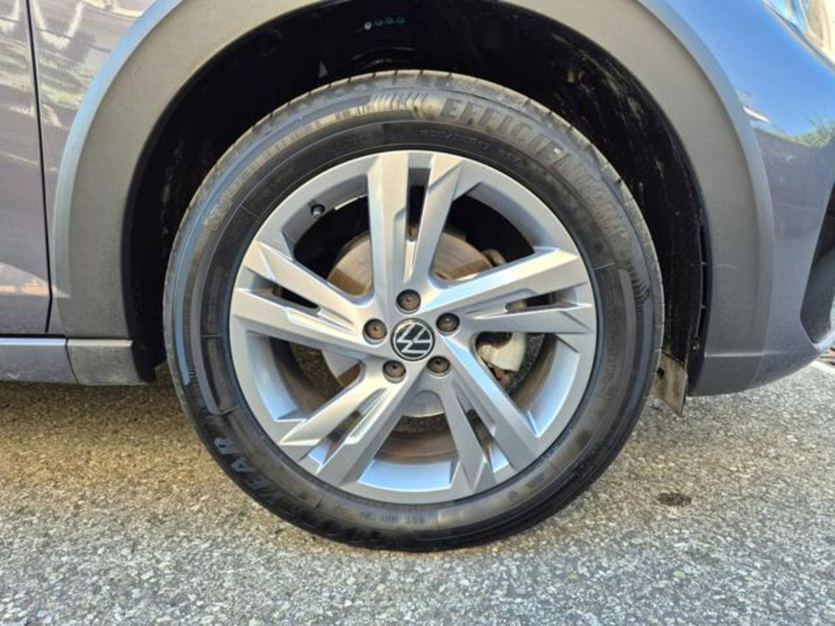 Volkswagen Taigo 1.0 tsi R-Line 115cv dsg (15)