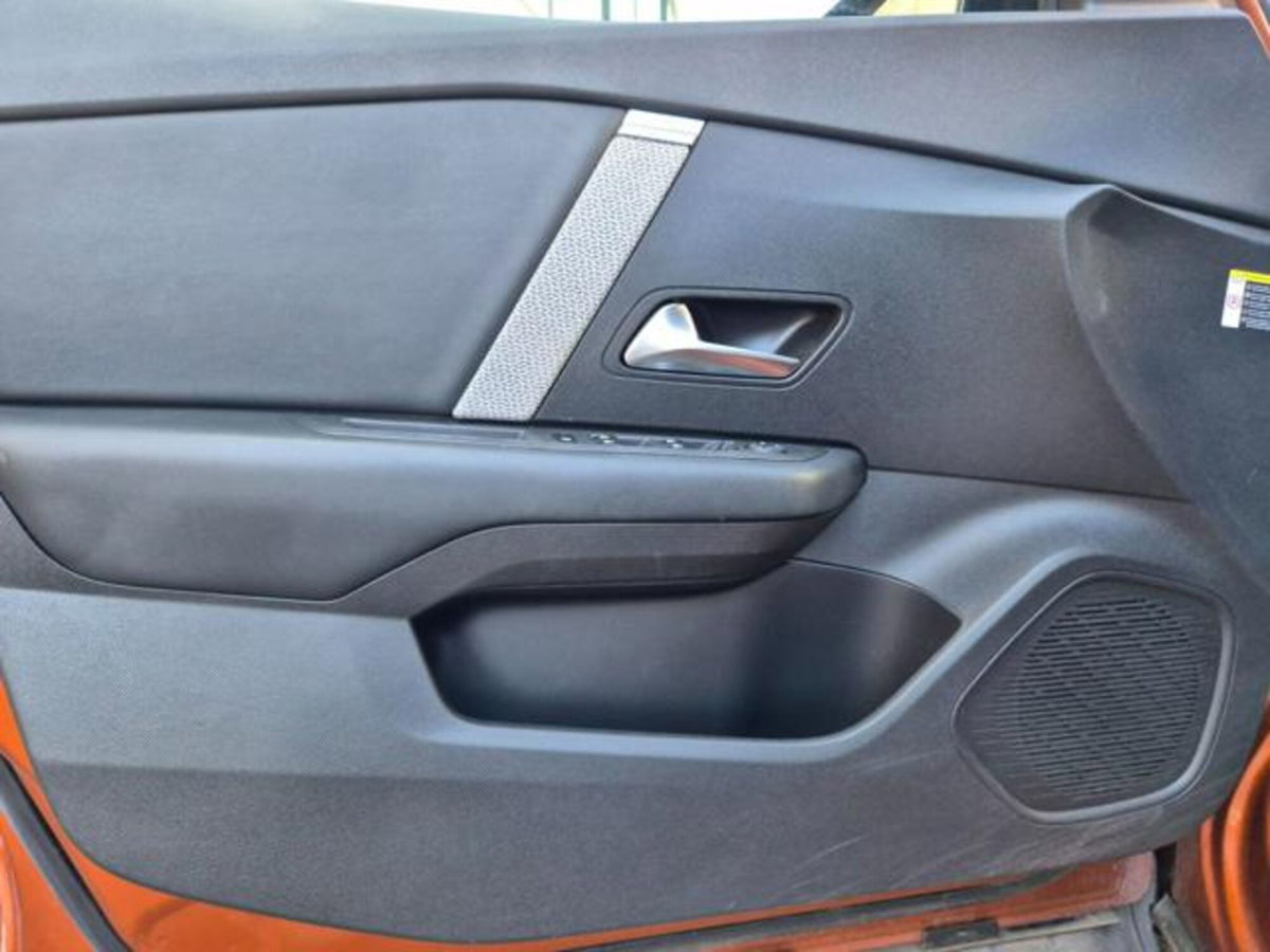 Citroen C4 BlueHDi 130 S&S EAT8 Shine (13)