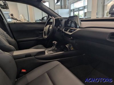 Lexus UX Hybrid 4WD Design (13)