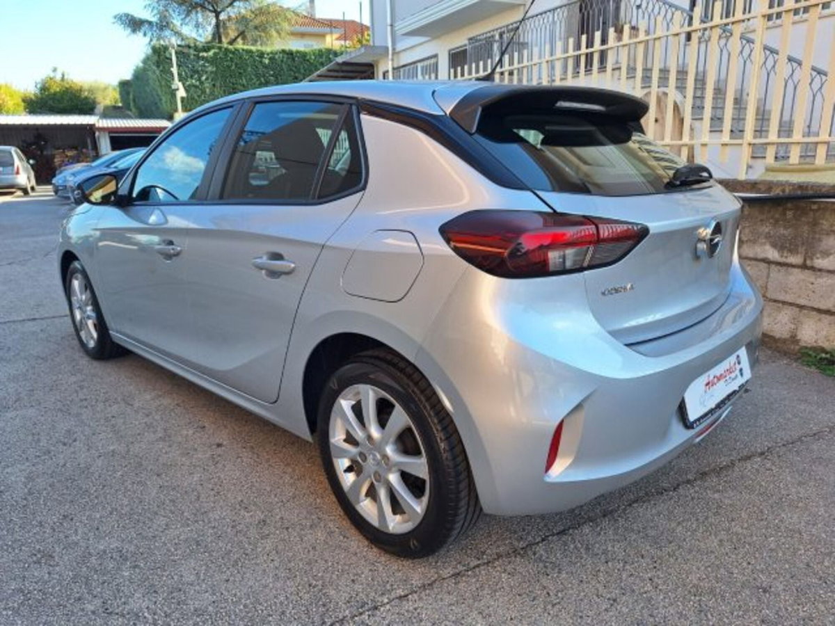 Opel Corsa 1.2 Edition (8)