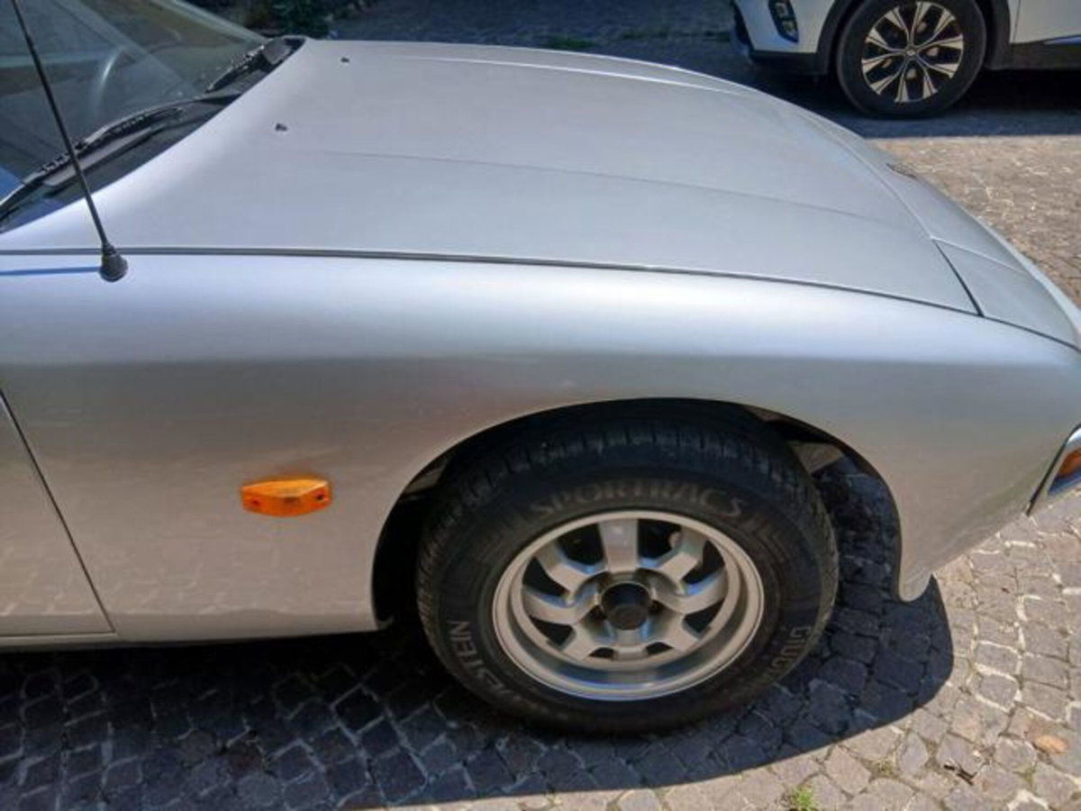 Porsche 924 Coupé 2.0 (12)