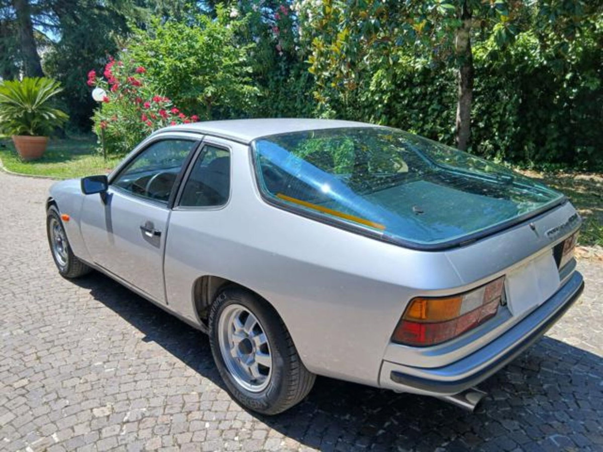 Porsche 924 Coupé 2.0 (5)