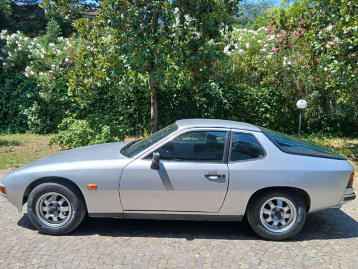 Porsche 924 Coupé 2.0 (7)