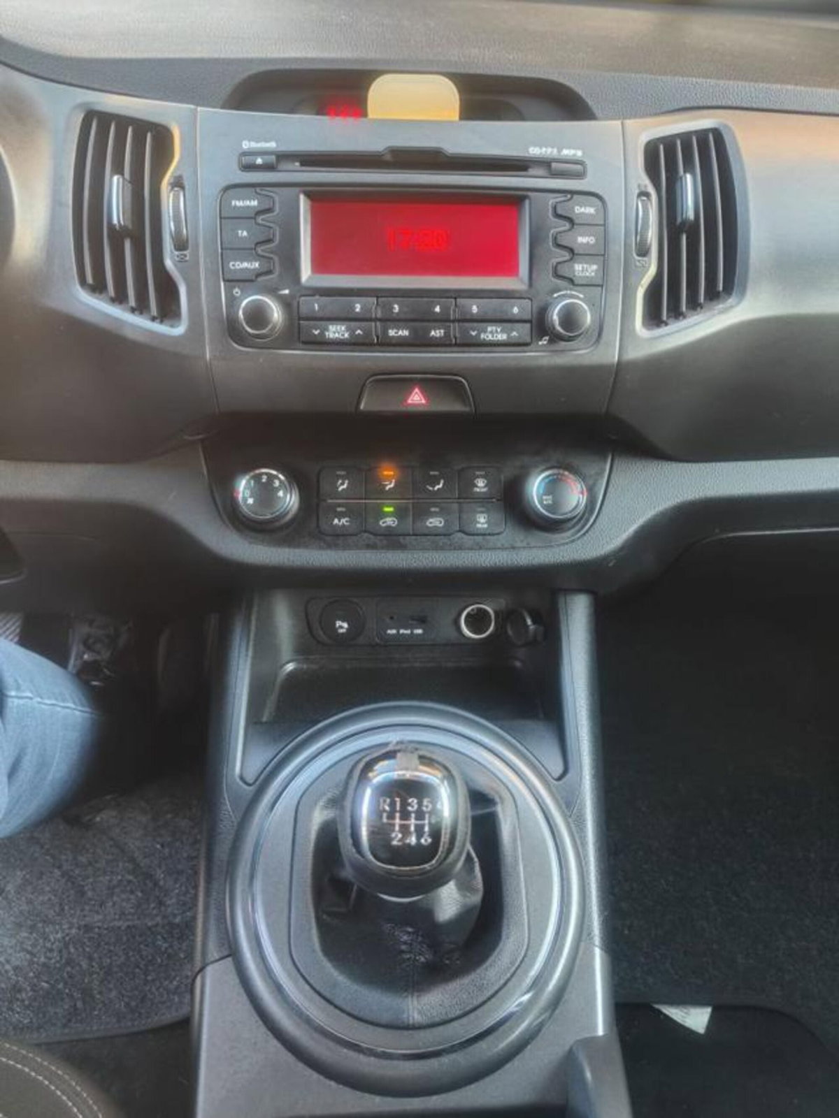 Kia Sportage 1.7 CRDI VGT 2WD Cool (16)