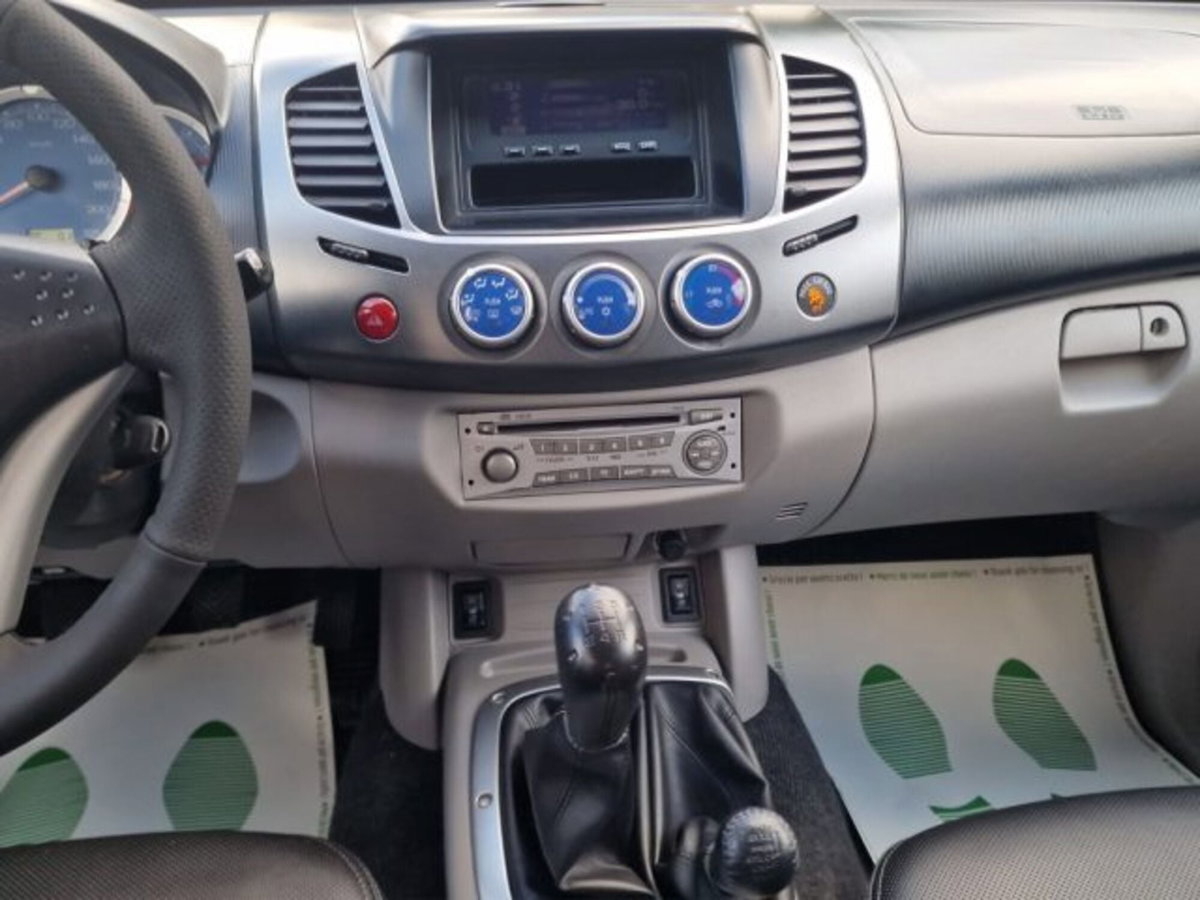 Mitsubishi L200 2.5 DI-D/136CV Double Cab Intense (15)