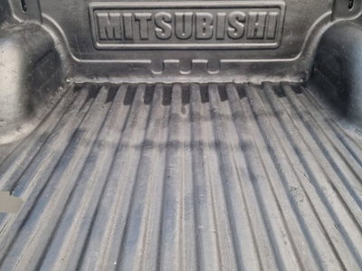 Mitsubishi L200 2.5 DI-D/136CV Double Cab Intense (20)