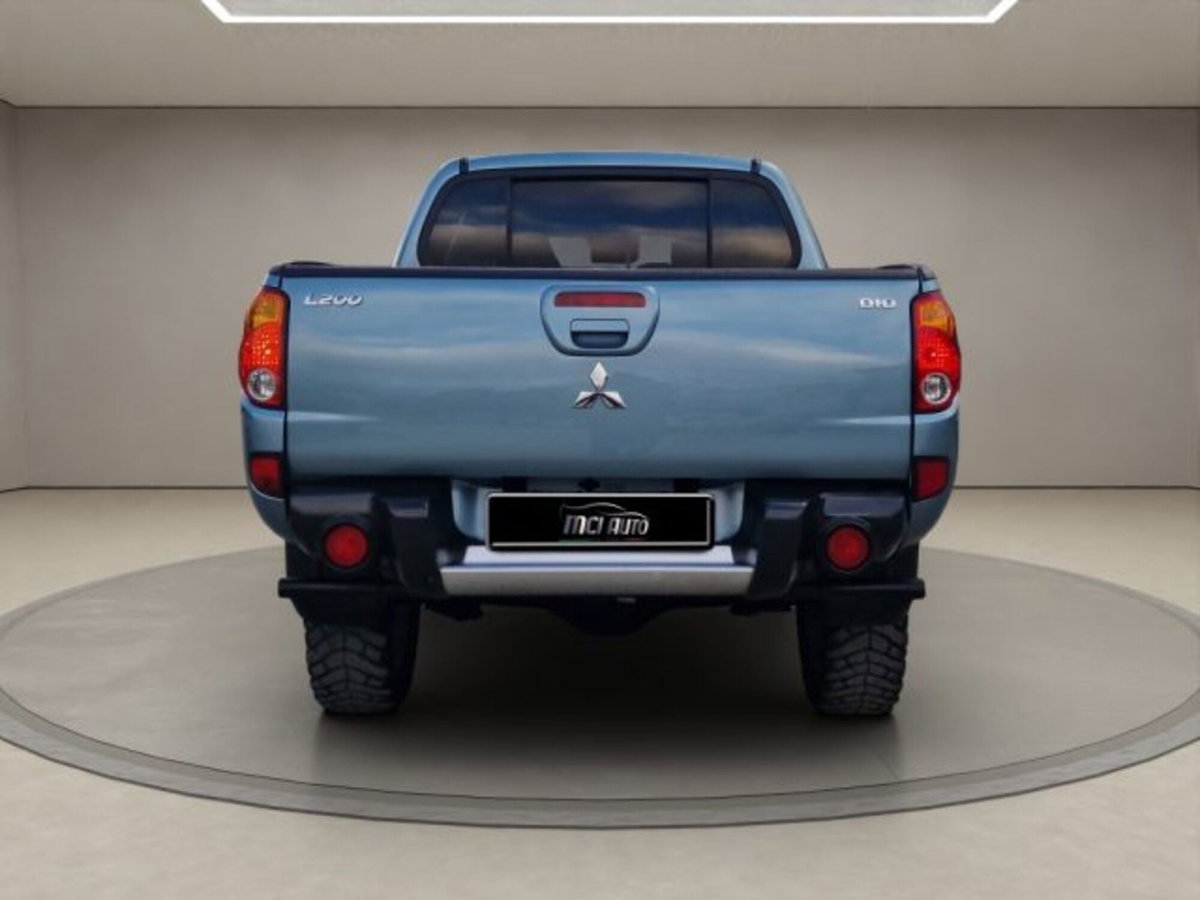 Mitsubishi L200 2.5 DI-D/136CV Double Cab Intense (4)