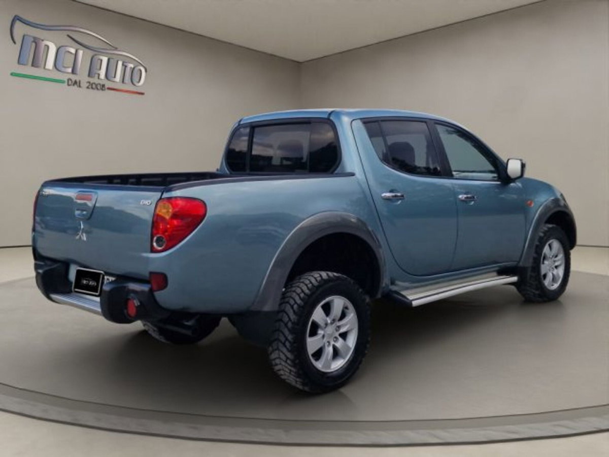 Mitsubishi L200 2.5 DI-D/136CV Double Cab Intense (5)