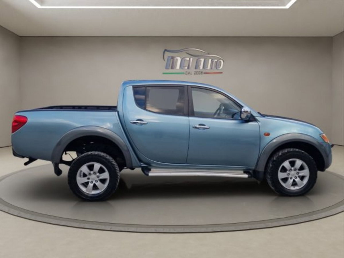 Mitsubishi L200 2.5 DI-D/136CV Double Cab Intense (6)