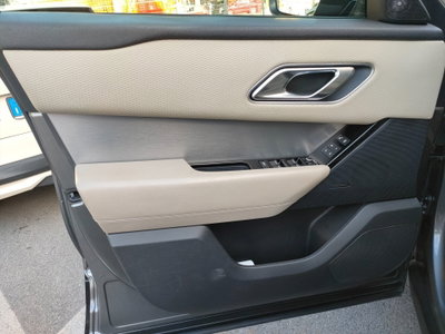 Land Rover Range Rover Velar 2.0D I4 240 CV R-Dynamic SE (14)