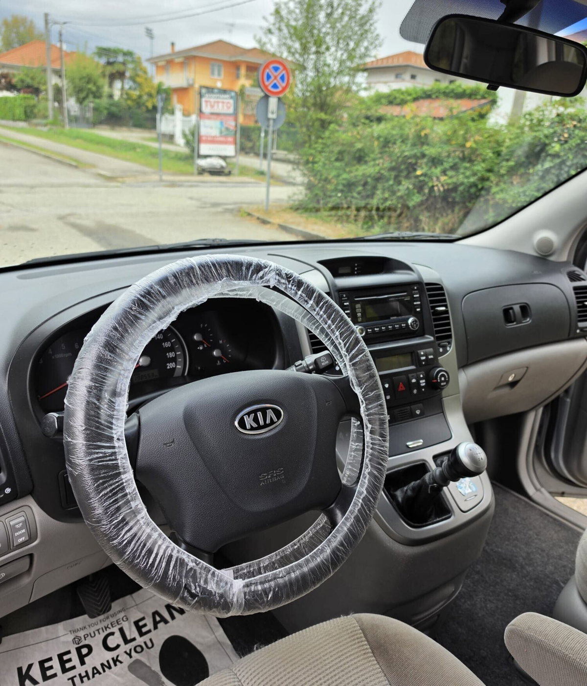 Kia Carnival 2.9 16V CRDi VGT Class (13)