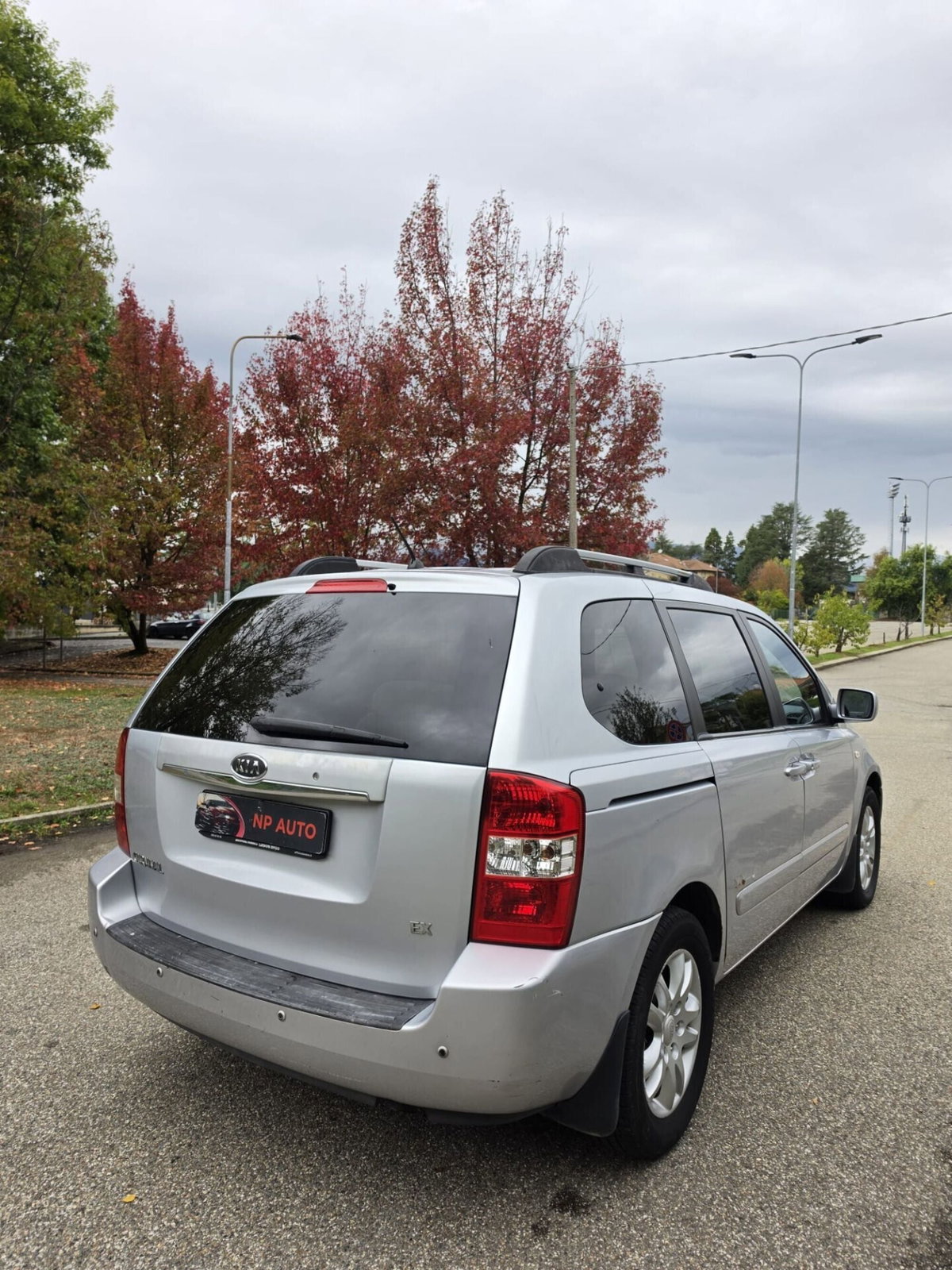 Kia Carnival 2.9 16V CRDi VGT Class (5)