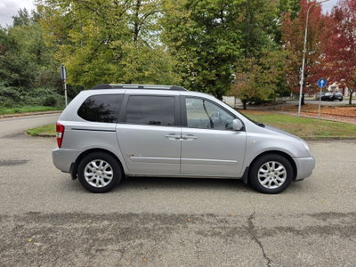 Kia Carnival 2.9 16V CRDi VGT Class (9)