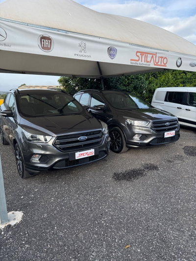 Ford Kuga 2.0 TDCI 120 CV S&S 2WD Powershift ST-Line (16)