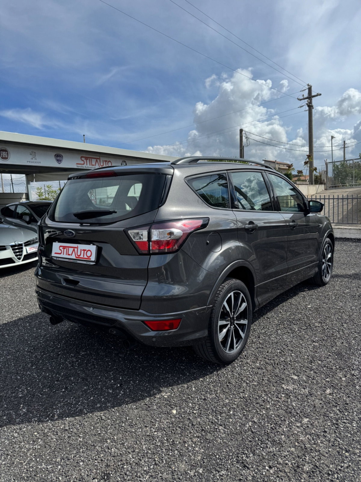 Ford Kuga 2.0 TDCI 120 CV S&S 2WD Powershift ST-Line (2)