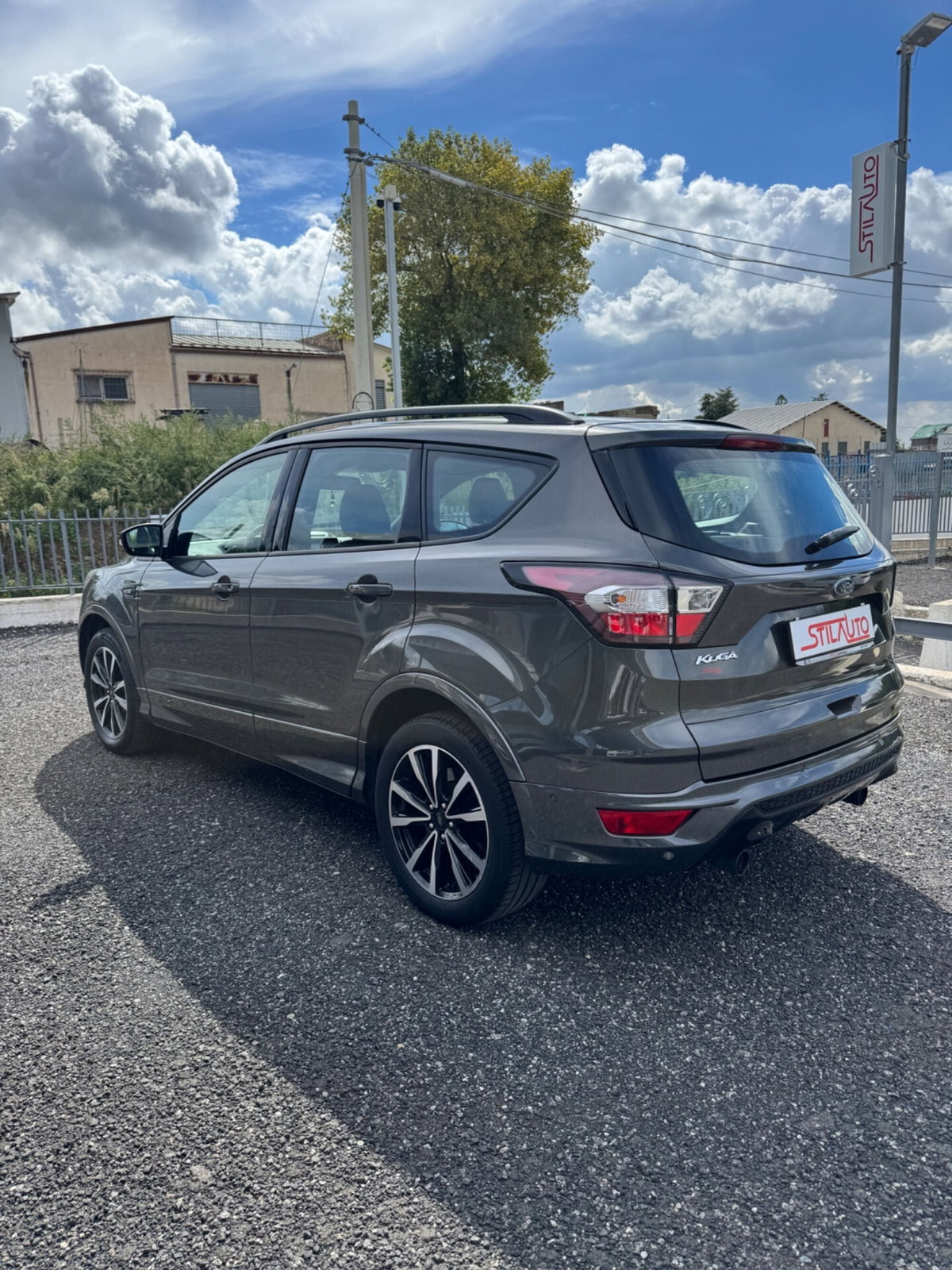 Ford Kuga 2.0 TDCI 120 CV S&S 2WD Powershift ST-Line (4)