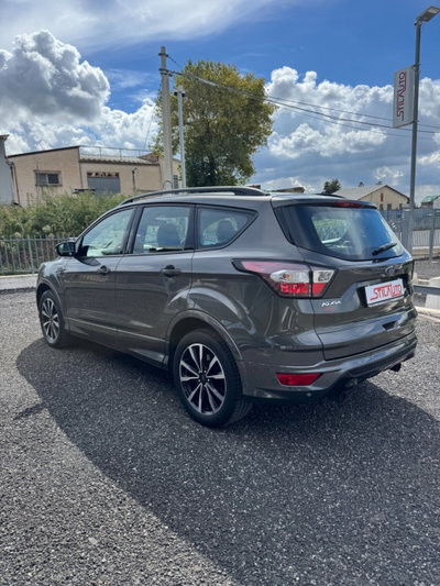 Ford Kuga 2.0 TDCI 120 CV S&S 2WD Powershift ST-Line (4)