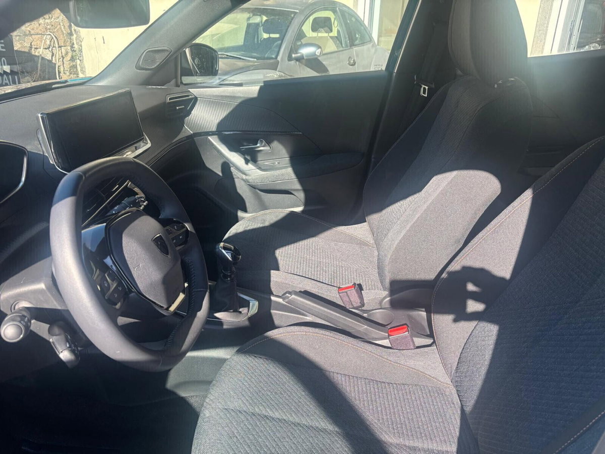 Peugeot 2008 1.2 turbo Style 100cv (7)