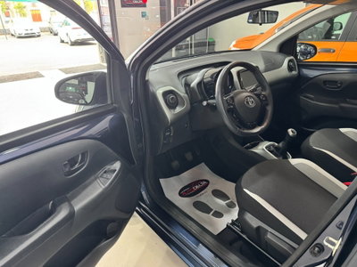 Toyota Aygo 1.0 VVT-i 69 CV 5 porte x-wave (10)