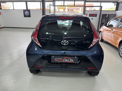 Toyota Aygo 1.0 VVT-i 69 CV 5 porte x-wave (6)